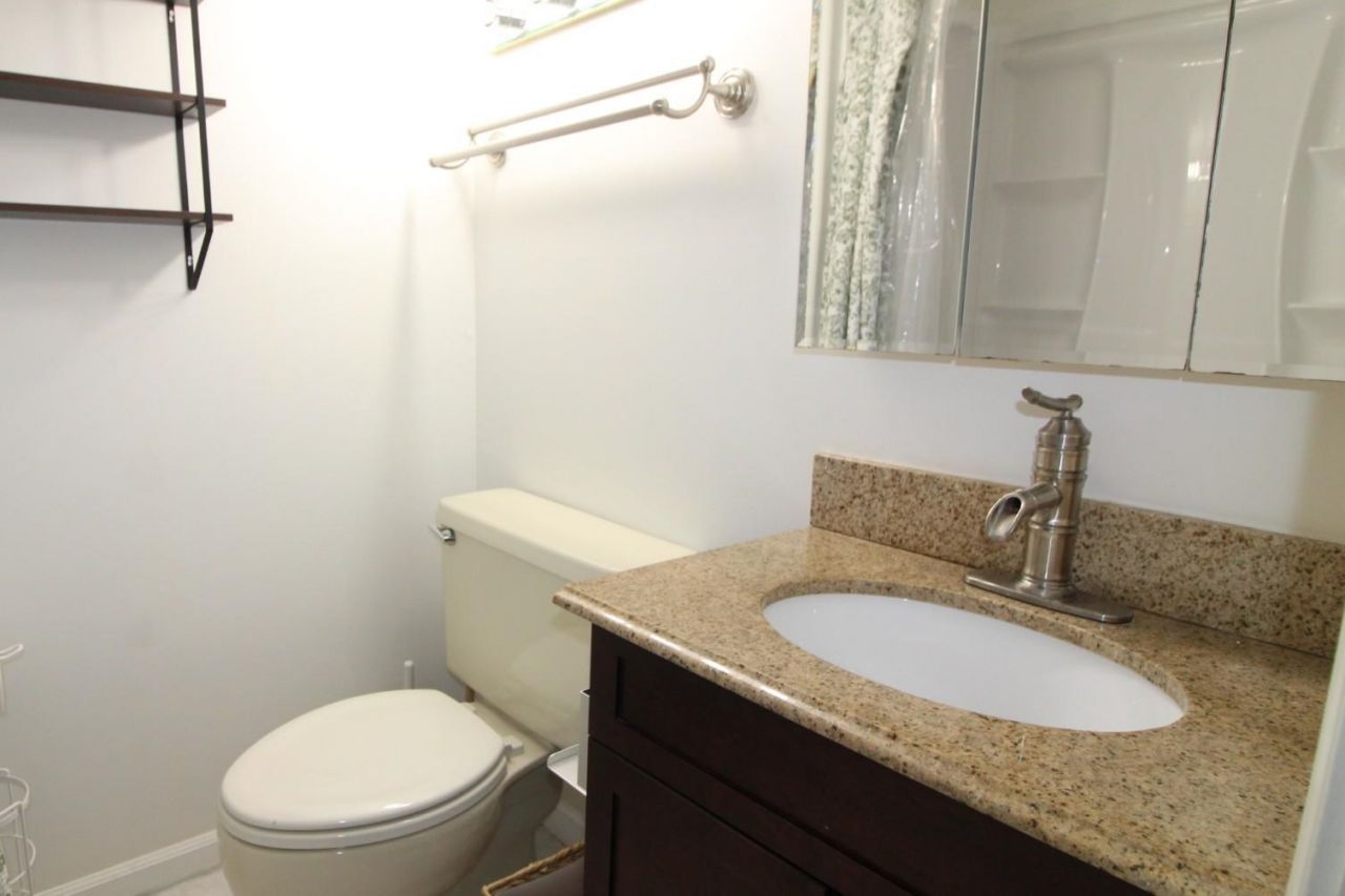 900 Deer Creek Rd.  Photo 19