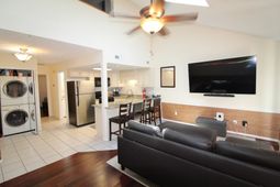 900 Deer Creek Rd.  photo 4