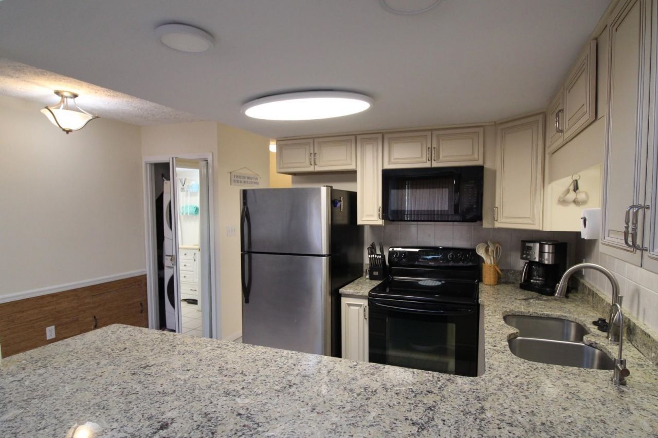 900 Deer Creek Rd.  Photo 5