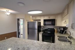900 Deer Creek Rd.  photo 4