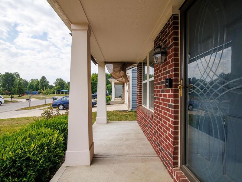 1963 Spring Cove Drive , Grove City, OH 43123 Photo 7