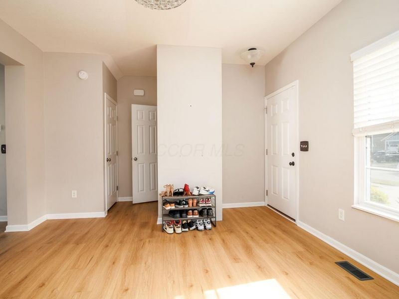 1963 Spring Cove Drive , Grove City, OH 43123 Photo 9