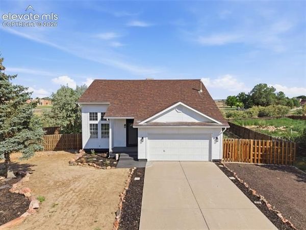 473 S Hook Court, Pueblo, CO 81007