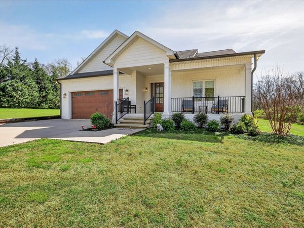 1089 Old Williamsport Pike , Columbia, TN 38401