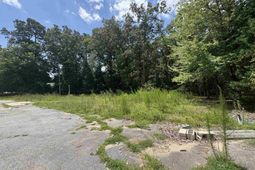 417b Chapin Road photo 4