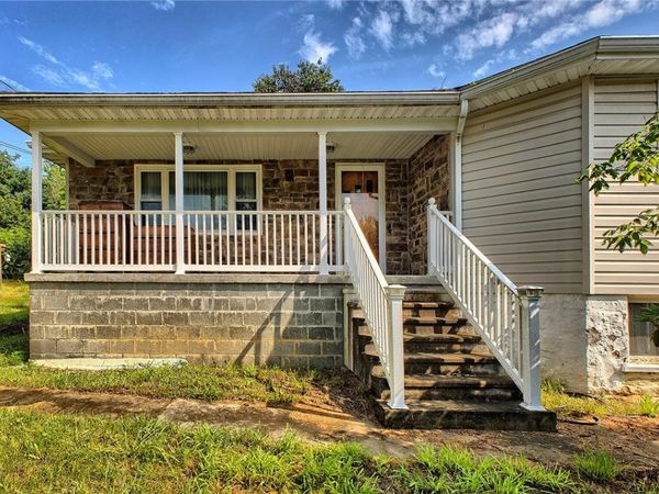 888 Bovard Luxor Road, Greensburg, PA 15601