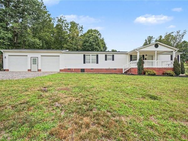 2298 Ray Loop Road, Westfield, NC 27053