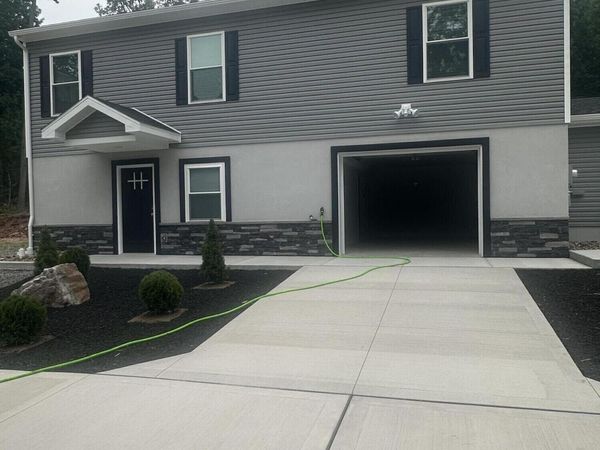 448 PA-93 , Sugarloaf, PA 18249