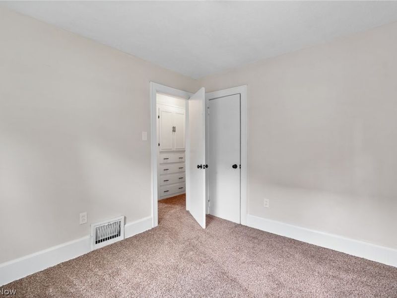 1061 Emma Avenue, Akron, OH 44302 Photo 22