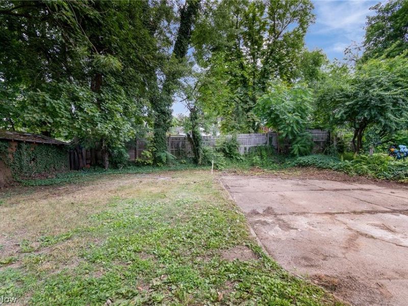 1061 Emma Avenue, Akron, OH 44302 Photo 33