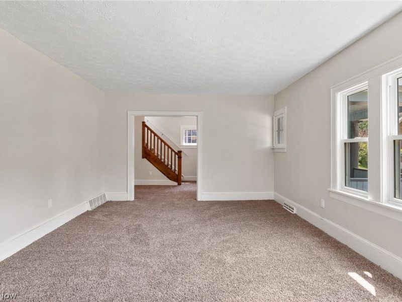 1061 Emma Avenue, Akron, OH 44302 Photo 6