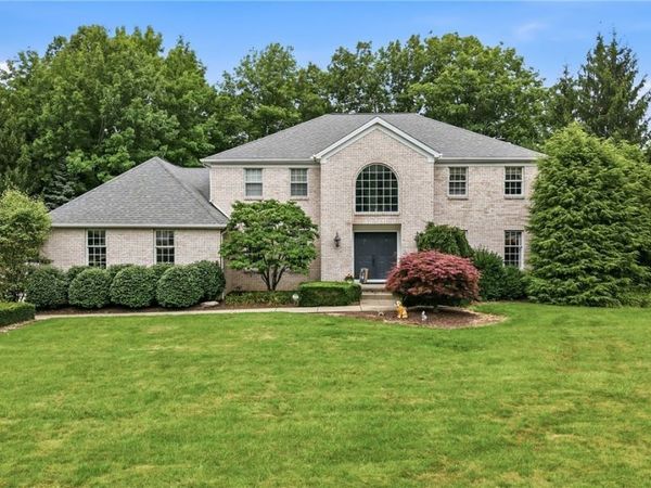 300 Russo Drive , Canfield, OH 44406