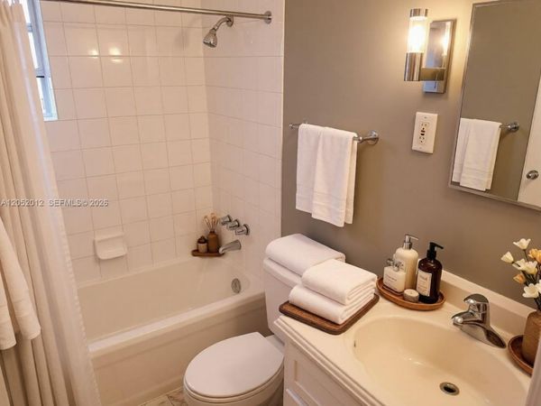 1227 SW 4th Ave, Gainesville, FL 32601