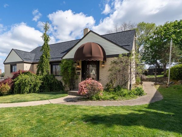 142 Green, Pittsburgh, PA 15236
