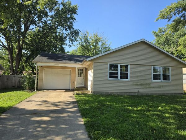 3201 W John Street , Champaign, IL 61821