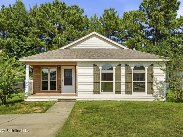 194 Hawthorne Drive, Hattiesburg, MS 39402