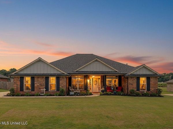 5933 Grove Lane, Horn Lake, MS 38637