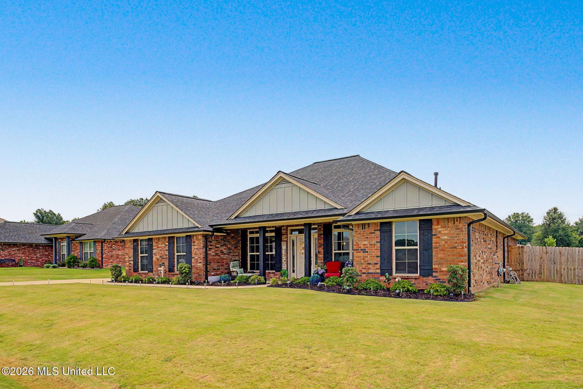 5933 Grove Lane, Horn Lake, MS 38637 Main Photo