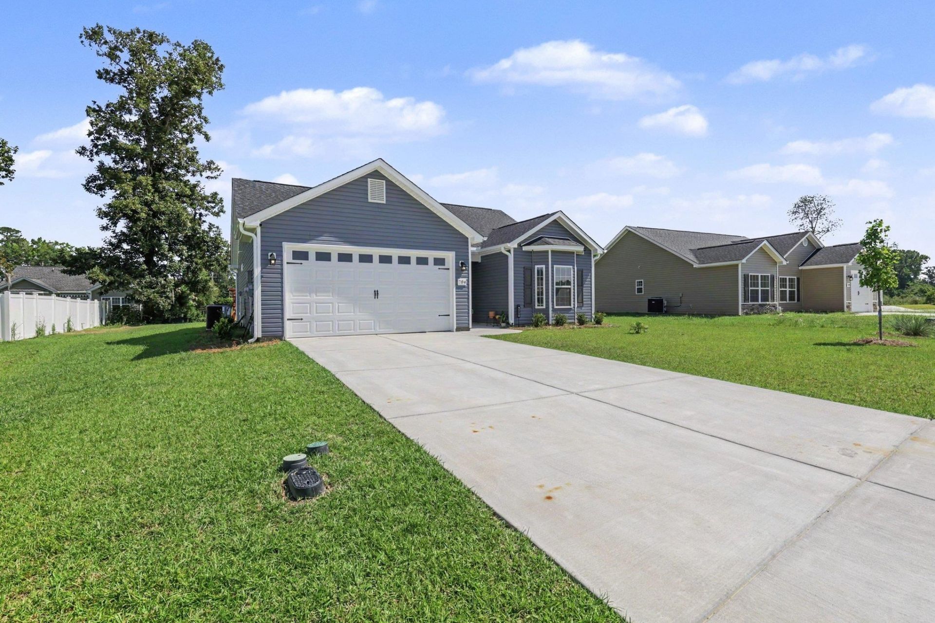 704 Fair Weather Dr Photo 2