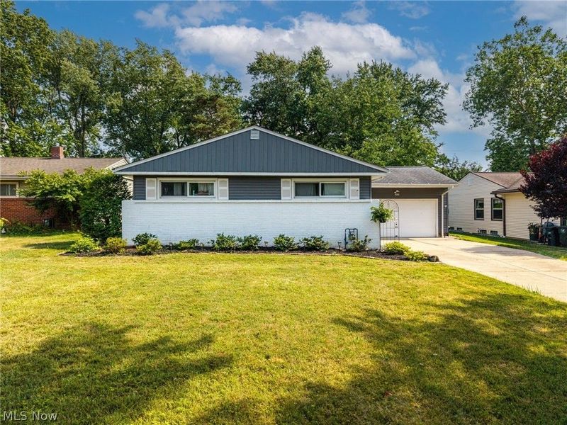 4888 N Sedgewick Road, Lyndhurst, OH 44124 Photo 1