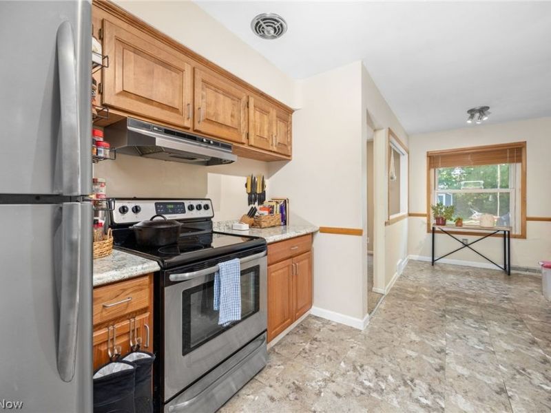 4888 N Sedgewick Road, Lyndhurst, OH 44124 Photo 8