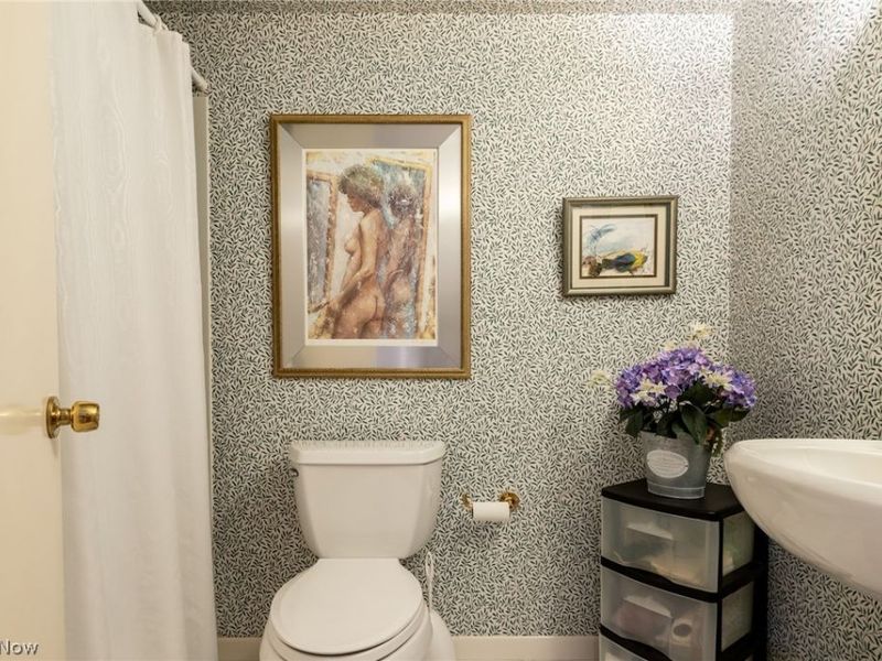 2202 Acacia Park Drive, Unit 2515, Lyndhurst, OH 44124 Photo 14