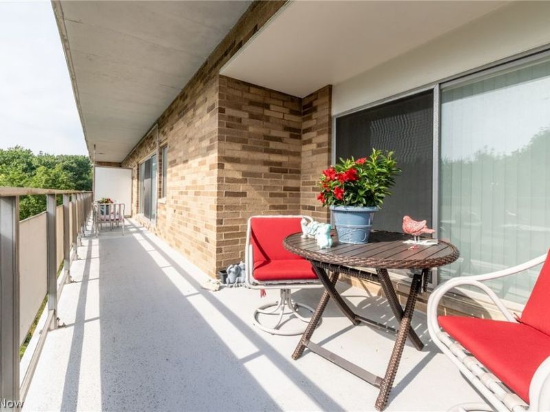 2202 Acacia Park Drive, Unit 2515, Lyndhurst, OH 44124 Photo 19