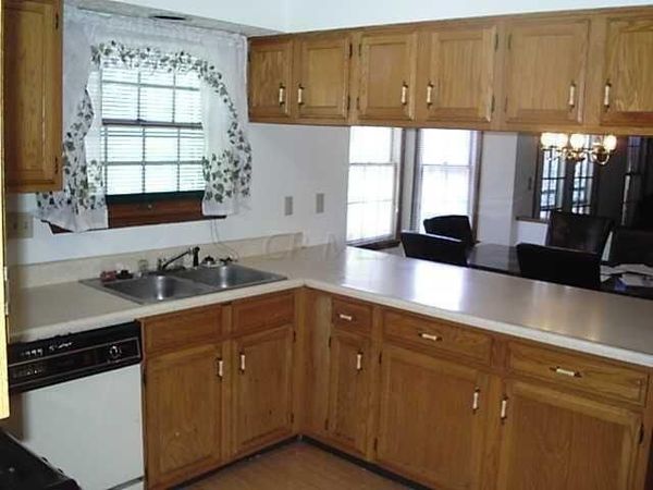 131 Brookhill Drive , Gahanna, OH 43230