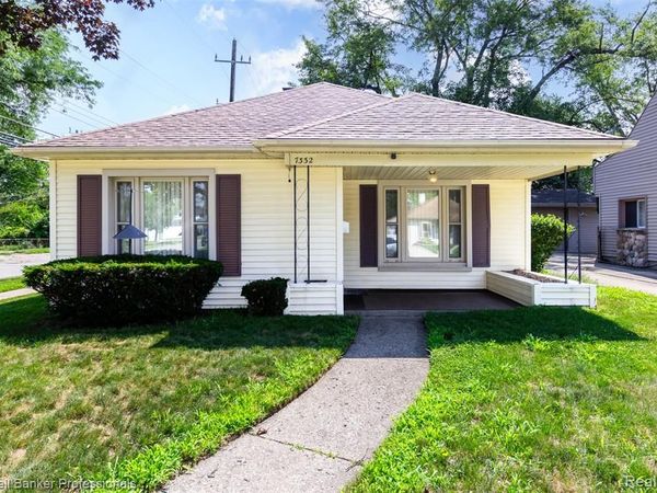 7332 N Vernon Street E, Dearborn Heights, MI 48127
