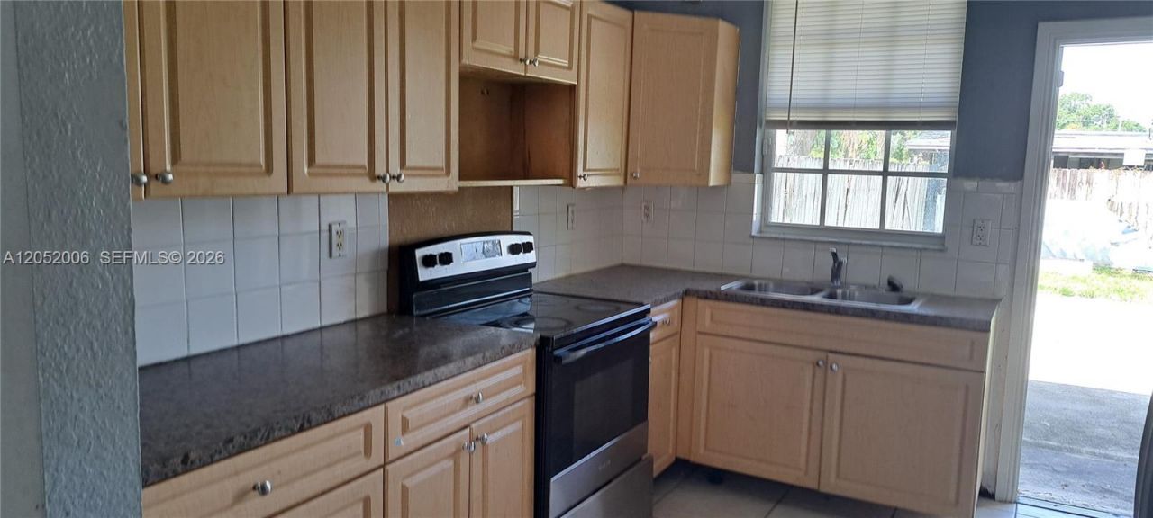 9754 NW 26th Ave, Unit 9754, Miami, FL 33147 Photo