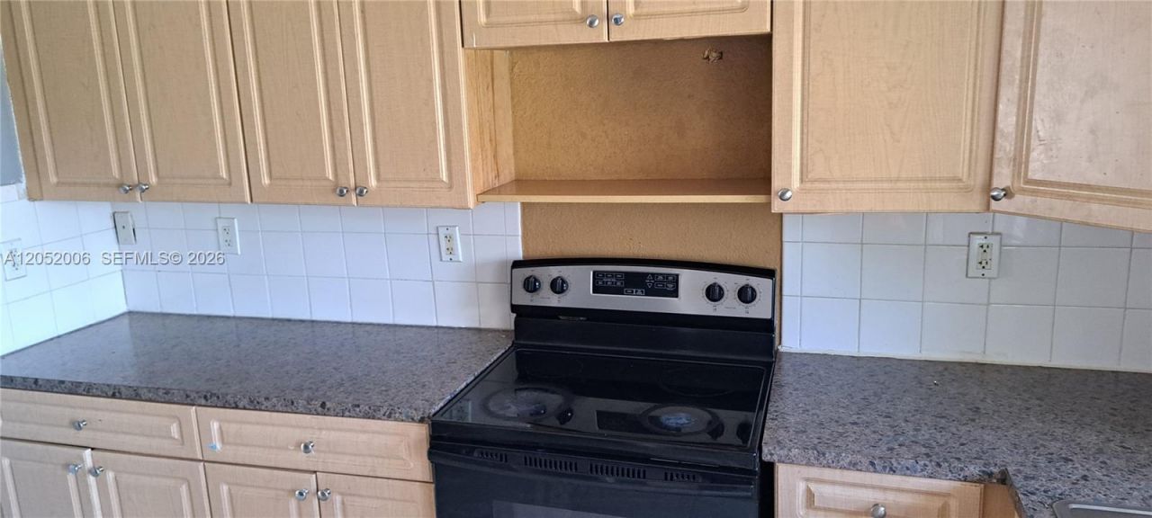 9754 NW 26th Ave, Unit 9754, Miami, FL 33147 Photo