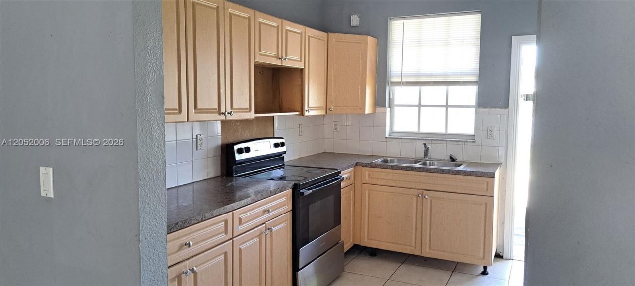 9754 NW 26th Ave, Unit 9754, Miami, FL 33147 Photo