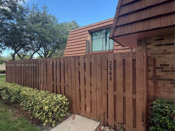 2563 CAMELOT , Unit 2563, Cooper City, FL 33026