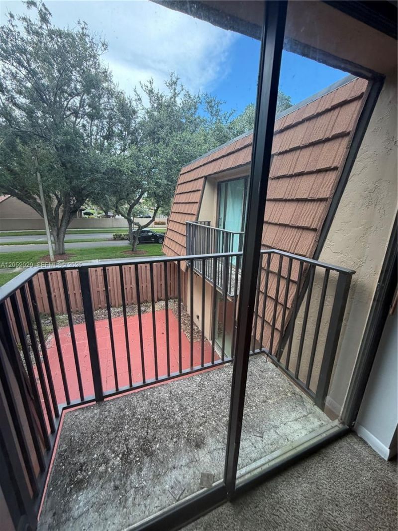 2563 Camelot , Unit 2563, Cooper City, FL 33026 Photo