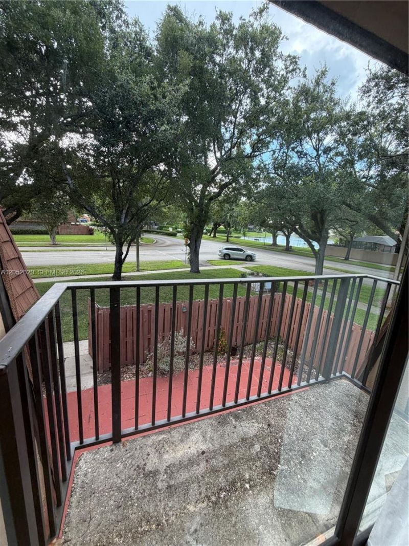 2563 Camelot , Unit 2563, Cooper City, FL 33026 Photo