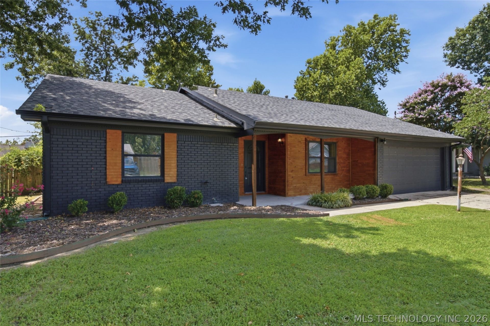 8520 E 34th Street, Tulsa, OK 74135 Main Photo