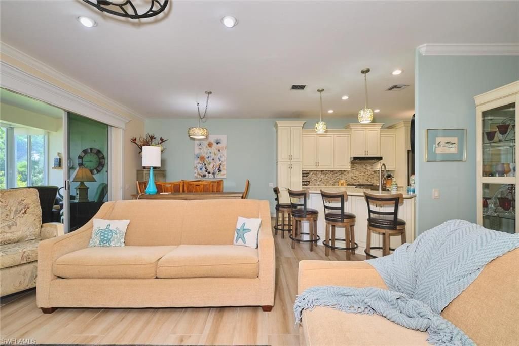 8838 Middlebrook Dr, Fort Myers, FL 33908 Photo