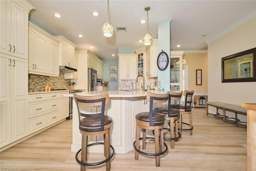 8838 Middlebrook Dr, Fort Myers, FL 33908 Photo
