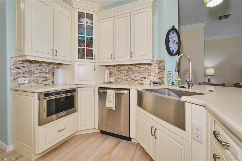 8838 Middlebrook Dr, Fort Myers, FL 33908 Photo