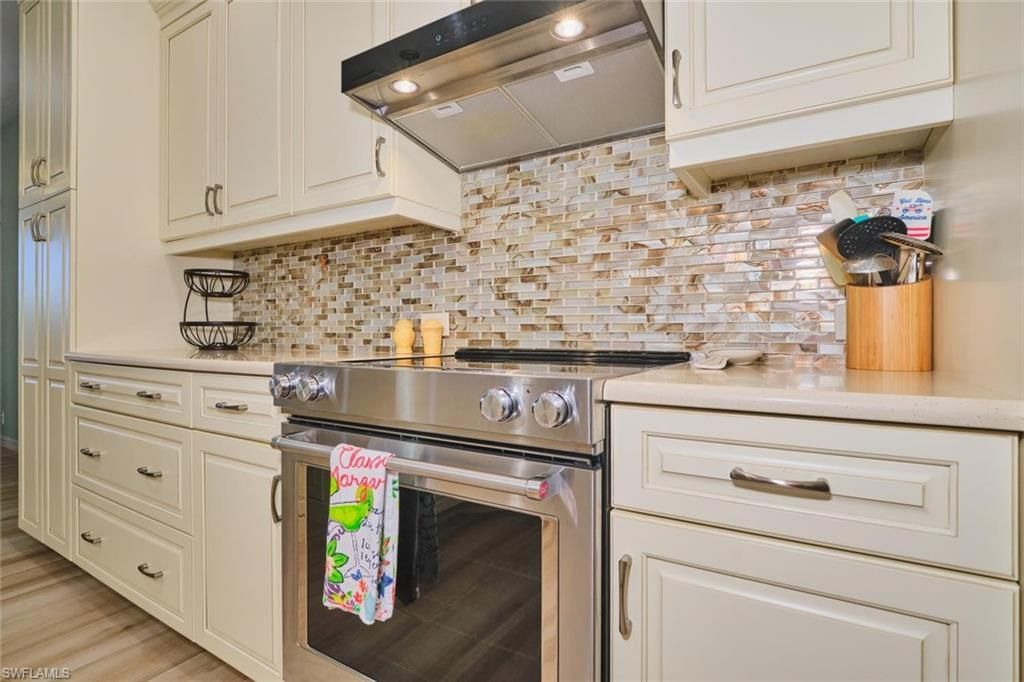 8838 Middlebrook Dr, Fort Myers, FL 33908 Photo