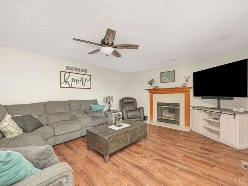 512 Patterson Court, Lebanon, OH 45036 Photo 3