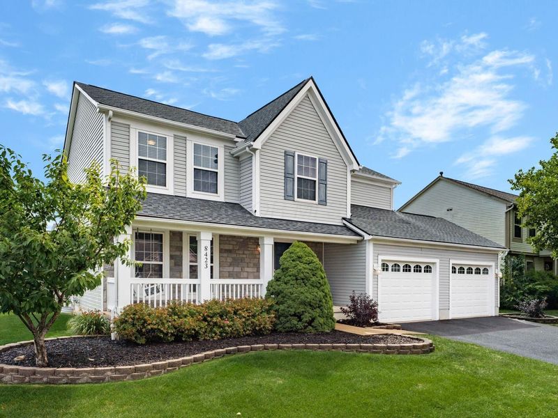 8423 Bent Maple Court, Blacklick, OH 43004 Photo 2