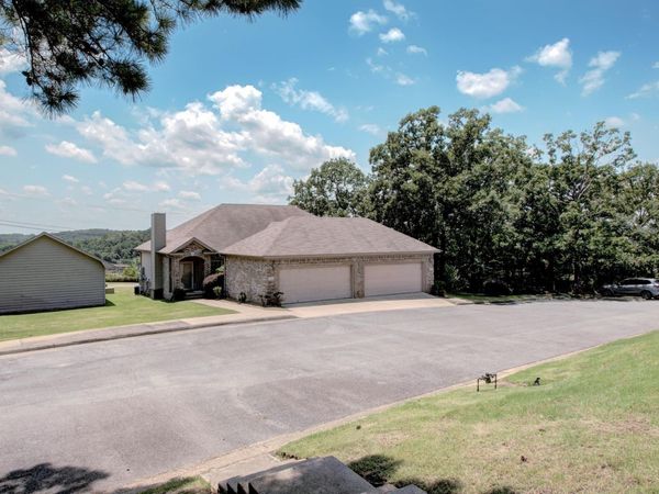 41 Reservoir Heights Drive, Little Rock, AR 72227