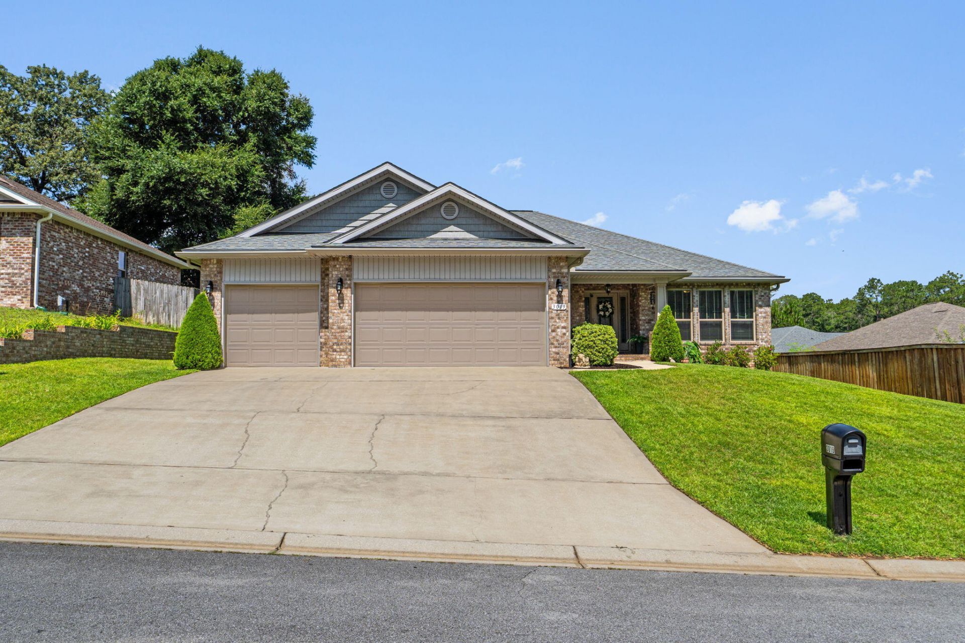 3019 Crown Creek Circle, Crestview, FL 32539 Main Photo