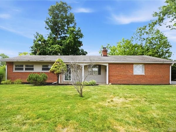 118 Jeanette Avenue, Centerville, OH 45458