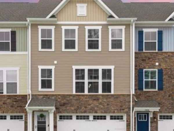 1422 Chateau Place, Avon, OH 44011