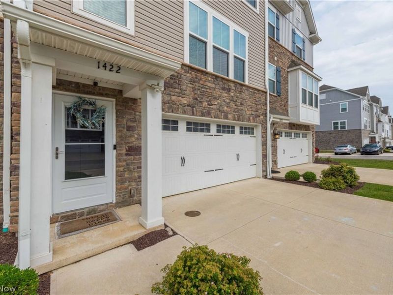 1422 Chateau Place, Avon, OH 44011 Photo 6