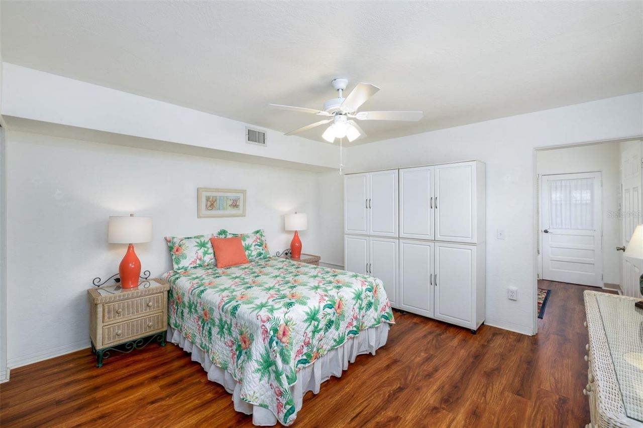 4154 56th Street N, Unit 720, Kenneth City, FL 33709 Photo