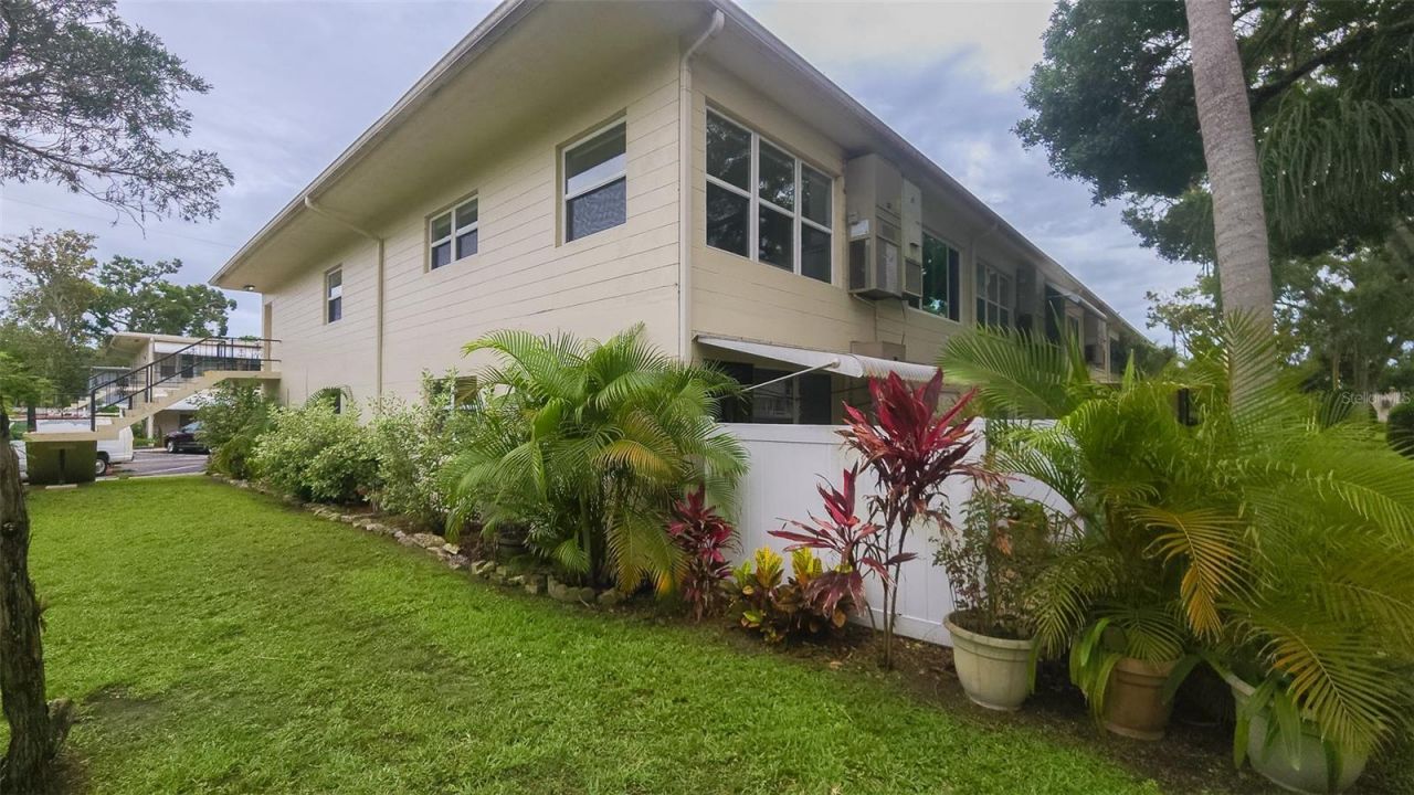 4154 56th Street N, Unit 720, Kenneth City, FL 33709 Photo