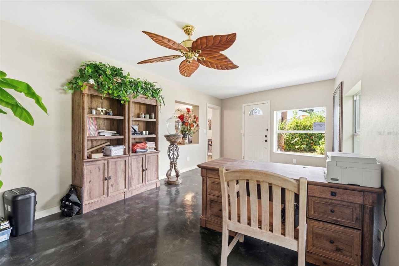 3947 Huntington Street Ne, Saint Petersburg, FL 33703 Photo